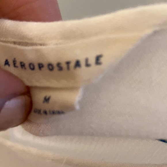 BoHo Aeropostale romantic embroidered keyhole tie top w/ bell sleeves, Medium - Picture 4 of 7